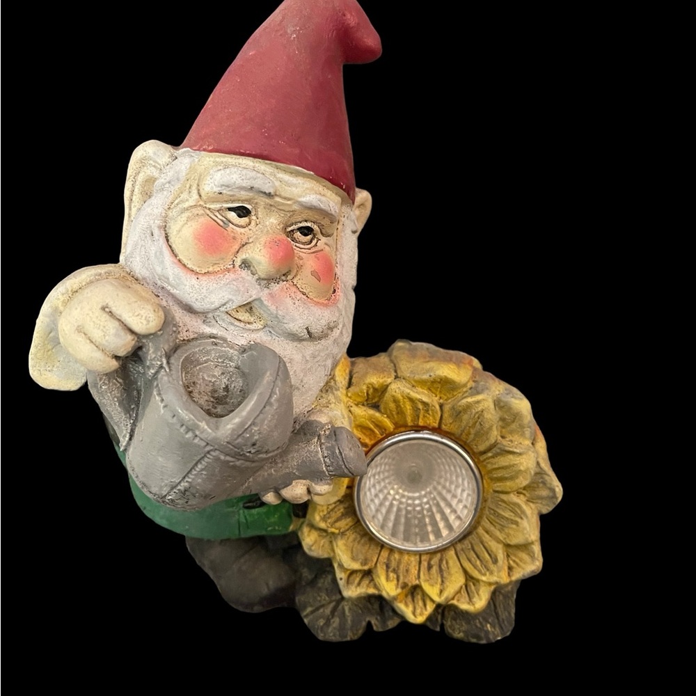 🌻Vintage Solar Panel Gnome with Sunflower🌻